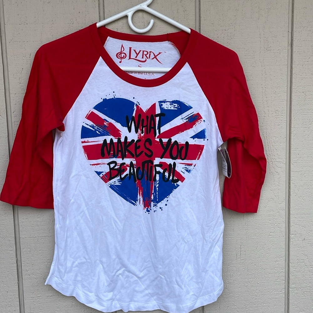 Lyrix One Direction Shirt “What Makes You Beautiful “ S